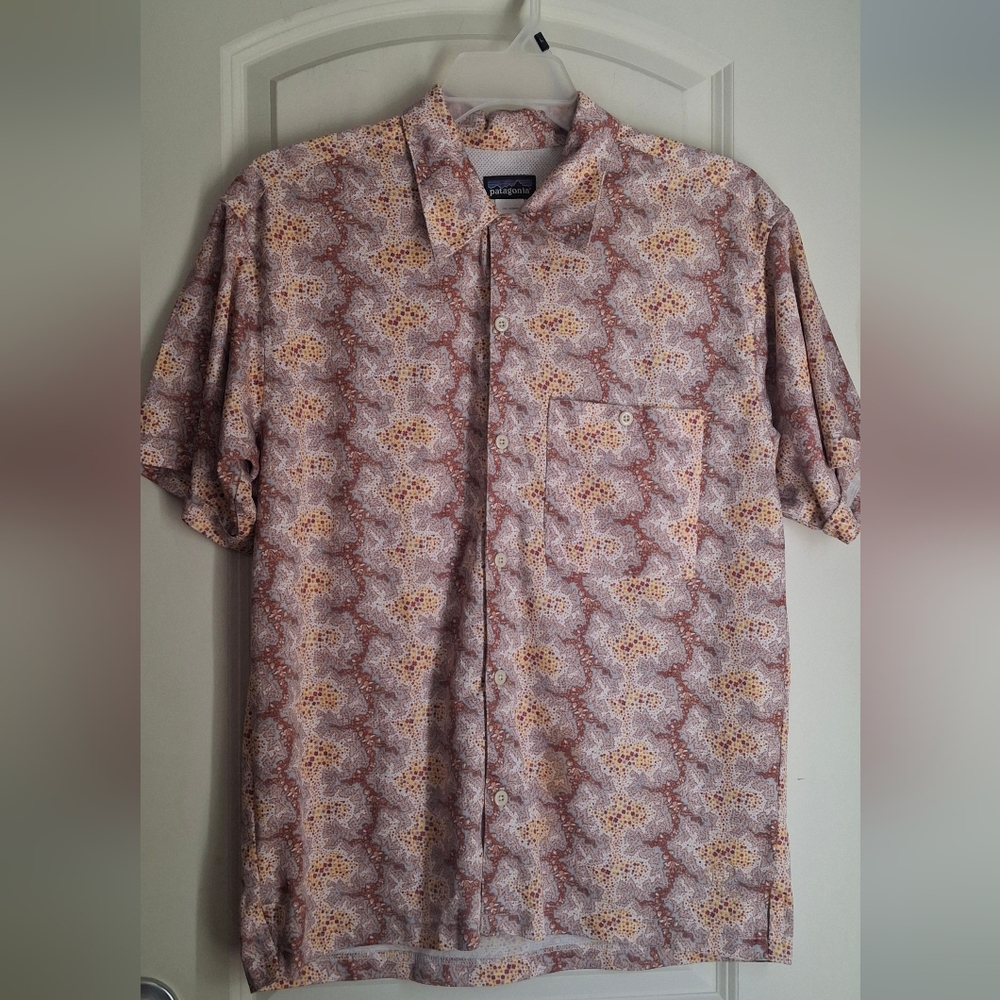 Patagonia Men's Polo Shirt - Pink and Yellow Pattern Oldmoney Academia Sku21